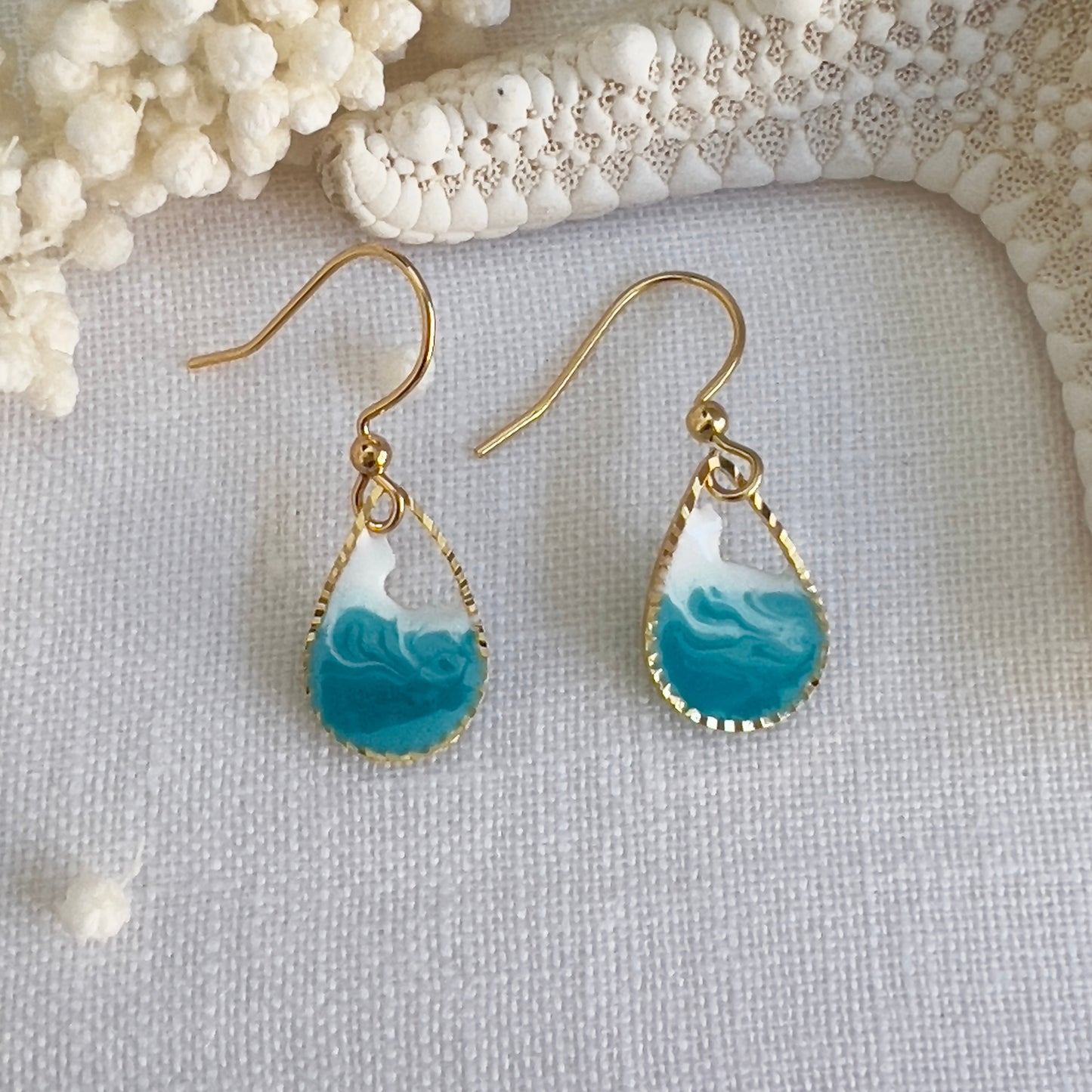 Dainty gold ocean wave teardrop earrings