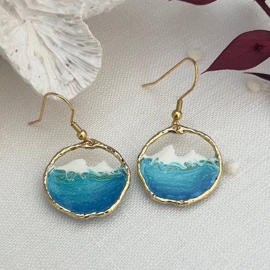 Round gold ocean wave earrings